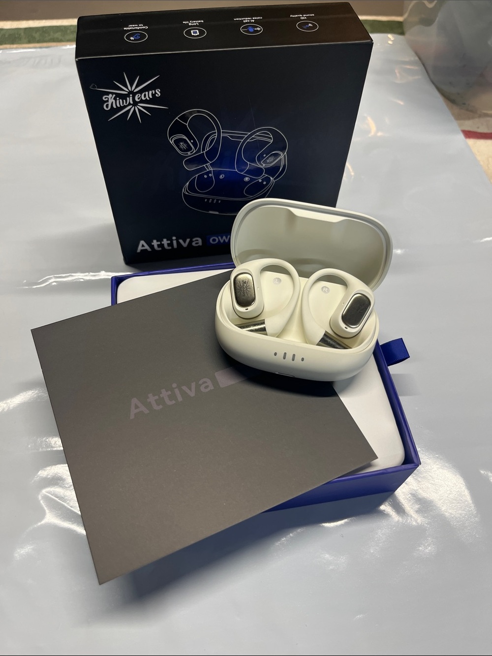 Ativa White Wireless Earbuds with Charging Case New, music work, Walk